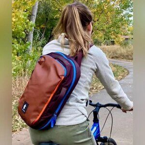 NEW Chasqui 13L Sling Bag Pack - Cada Dia Backpack NWT Rust HARD TO FIND